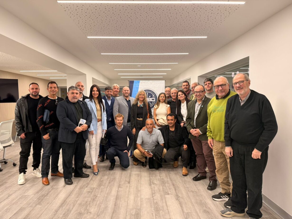 Reunión de trabajo en la Casa de Santa Fe para fortalecer el desarrollo productivo provincial